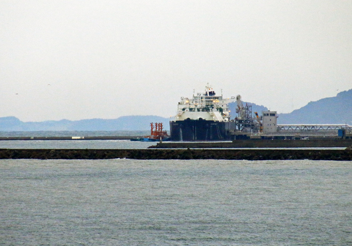 LNG船