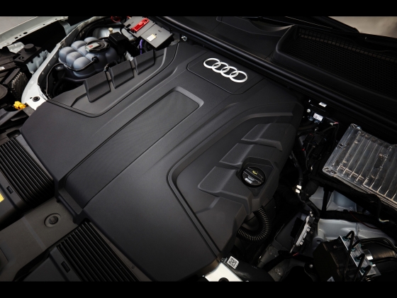 Audi Q7 45 TDI quattro [2020] 003