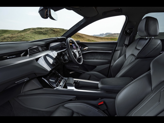Audi e-tron Sportback 55 quattro S line [2021] 004