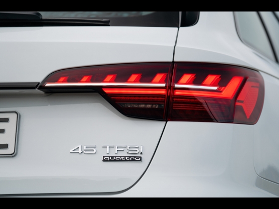 Audi A4 Avant 45 TFSI quattro S line [2020] 005