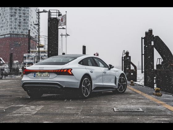 Audi e-tron GT quattro [2021] 002