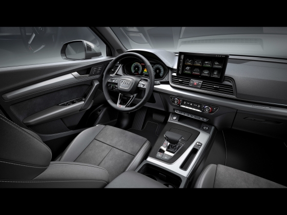 Audi Q5 TFSI e [2021] 004