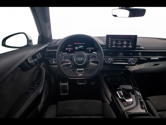 Audi RS 4 Avant [2021] 004