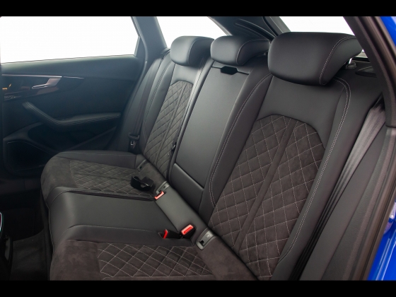 Audi RS 4 Avant [2021] 006