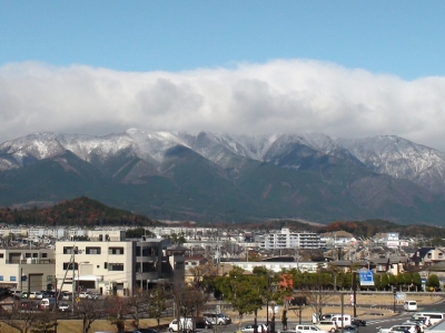 本格的な雪が敷になった比良山（12月16日11時15分頃）