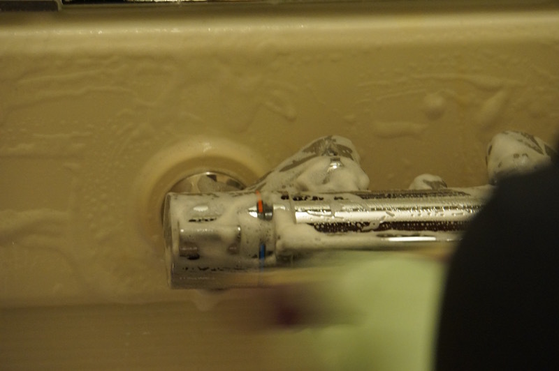 バスルーム水栓金具クリーニング講習２