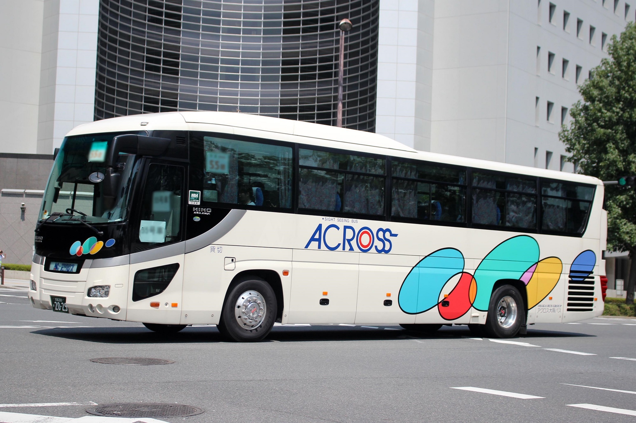 アクロス大阪バス か2029