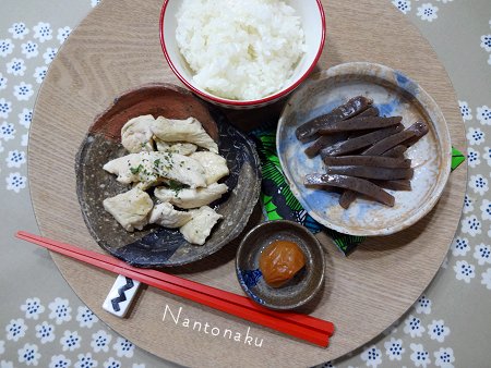 Nantonaku 6-3 朝ごはん 地味なご飯になました。　2