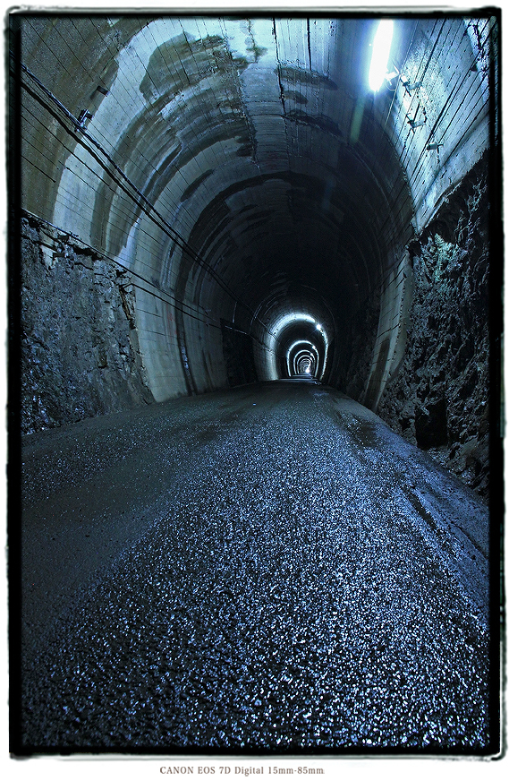 夏焼トンネル2003sanennanshin003.jpg