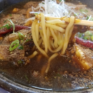 満月亀貝　麻婆麺　麺スープ