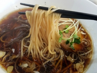 SUN　醤油ﾗｰﾒﾝ　麺