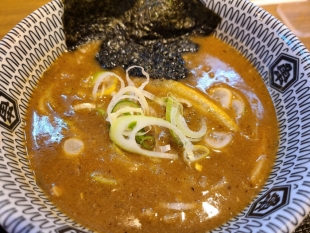 赤ｼｬﾓｼﾞ新潟　つけ麺　つけ汁
