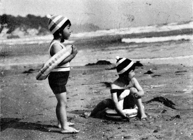 子供の写真1937jul